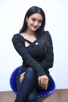 Hrithika Srinivas New Pictures